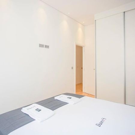 Liiiving In Porto-Mouzinho Residence Apartments Екстериор снимка
