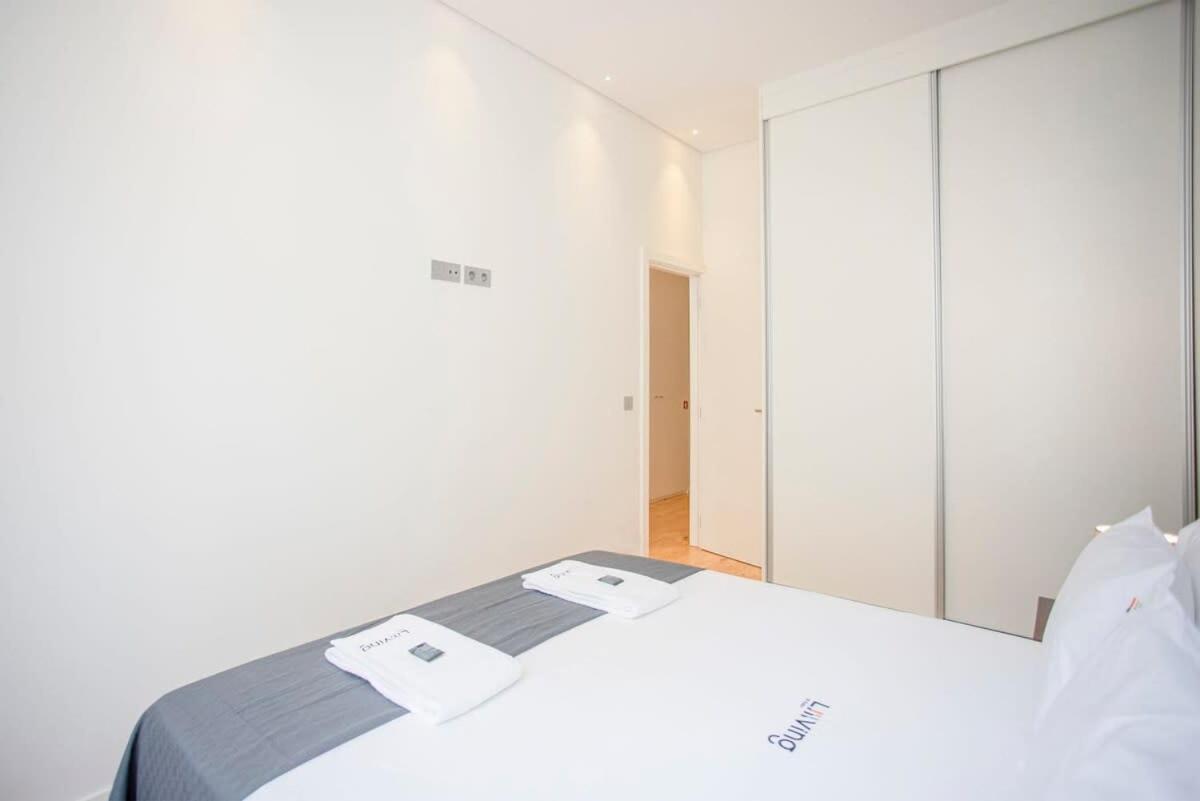 Liiiving In Porto-Mouzinho Residence Apartments Екстериор снимка
