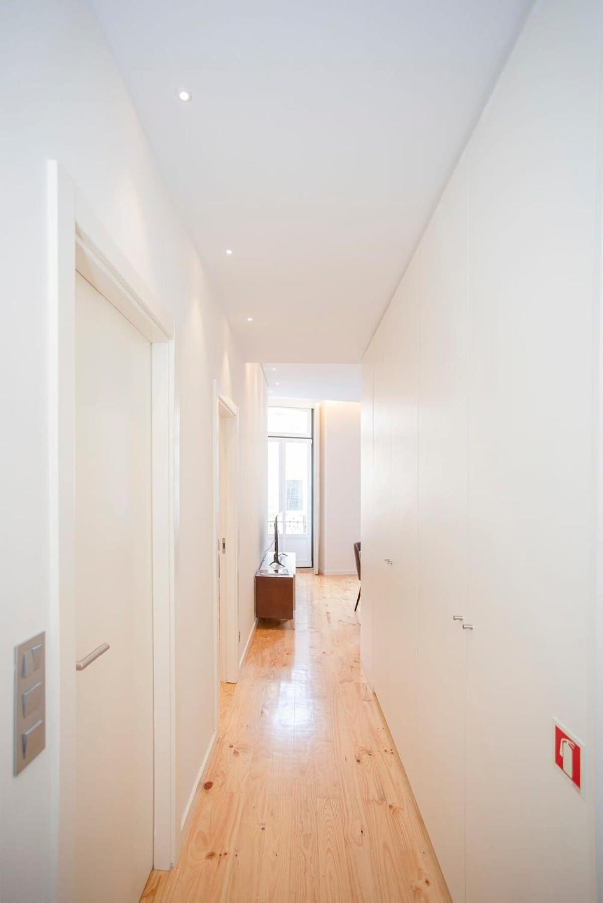 Liiiving In Porto-Mouzinho Residence Apartments Екстериор снимка