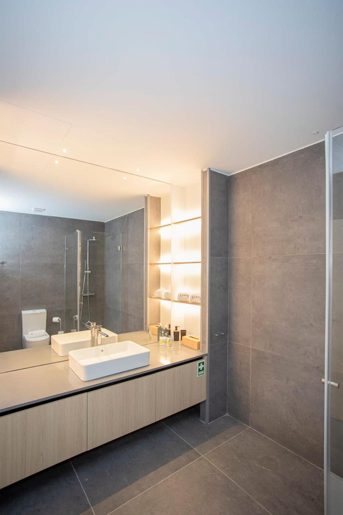 Liiiving In Porto-Mouzinho Residence Apartments Екстериор снимка