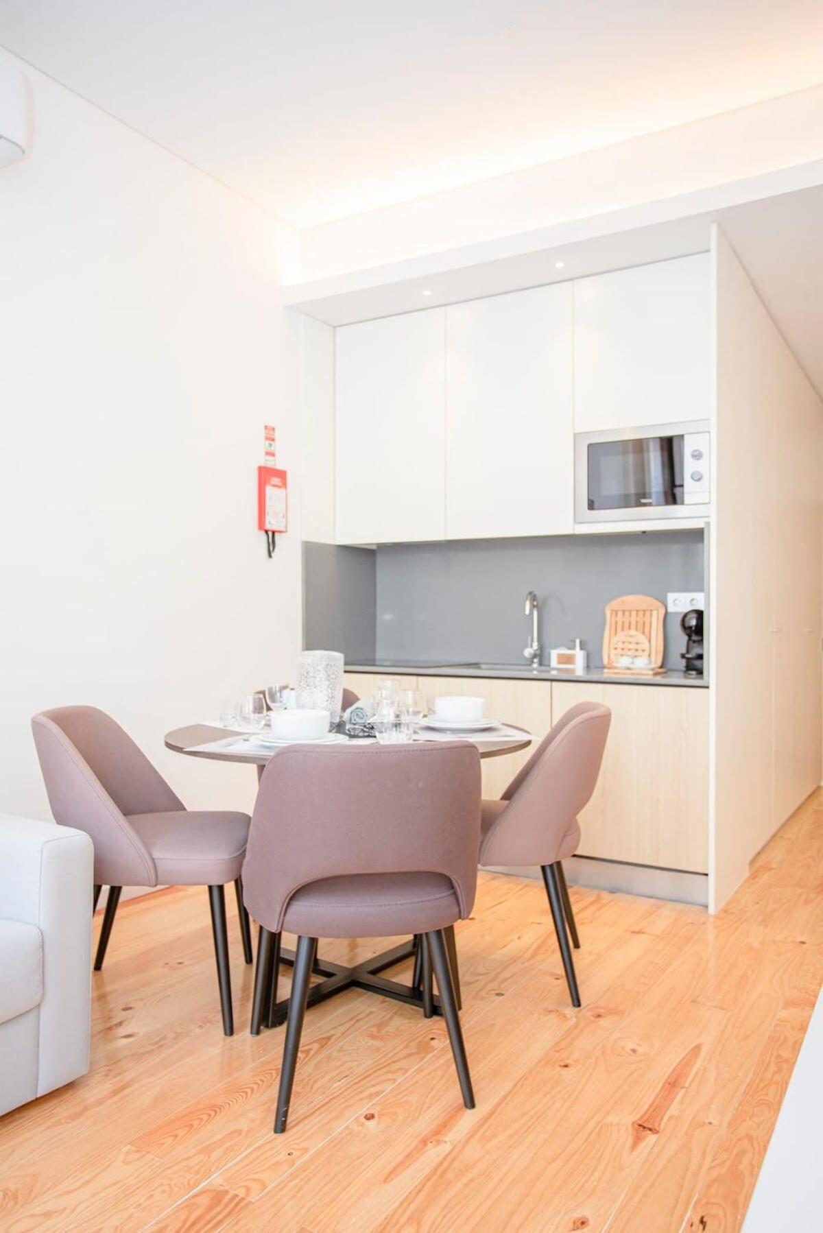 Liiiving In Porto-Mouzinho Residence Apartments Екстериор снимка