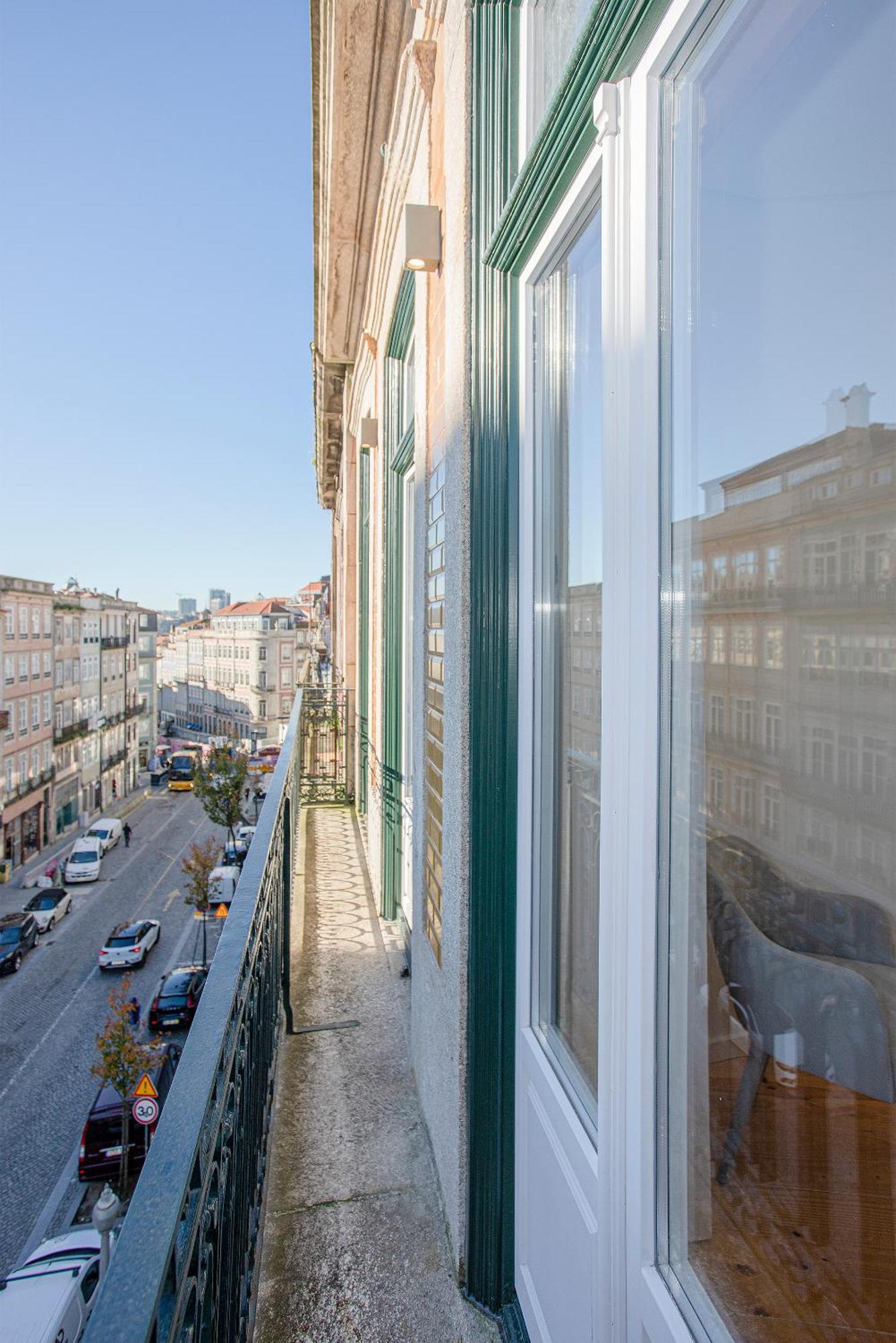 Liiiving In Porto-Mouzinho Residence Apartments Екстериор снимка