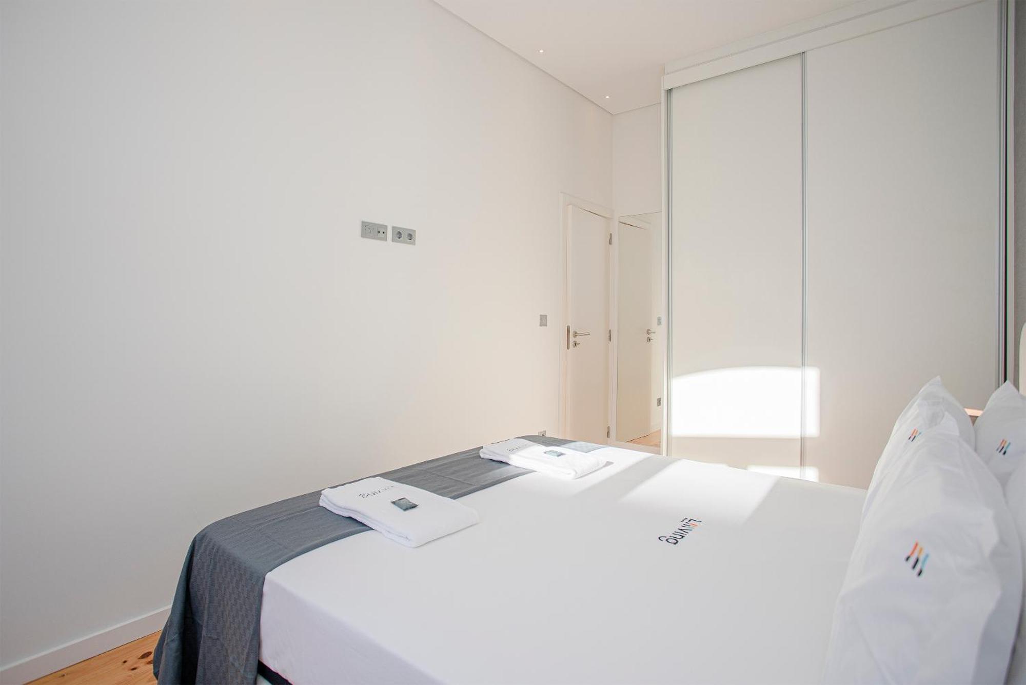 Liiiving In Porto-Mouzinho Residence Apartments Екстериор снимка