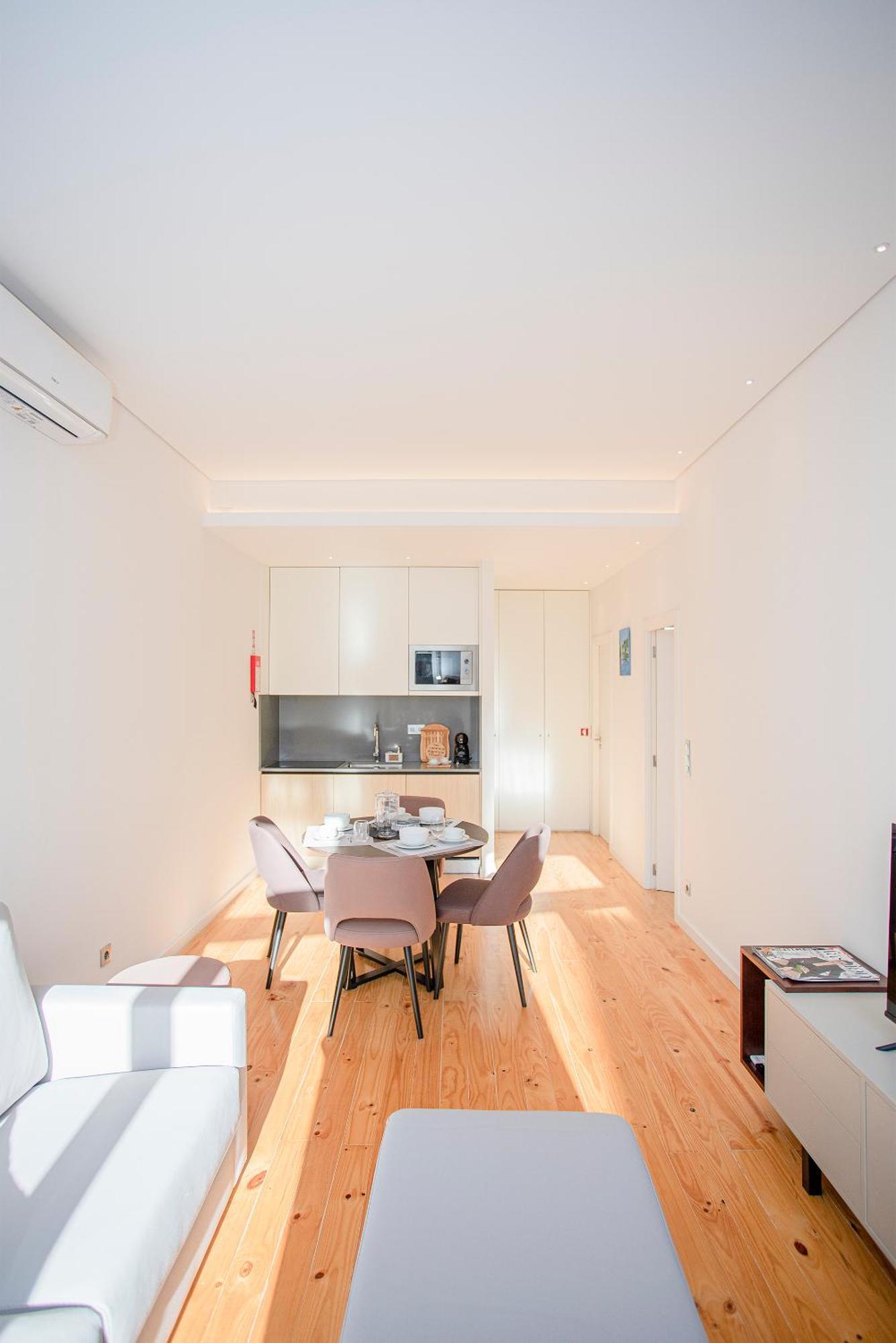 Liiiving In Porto-Mouzinho Residence Apartments Екстериор снимка
