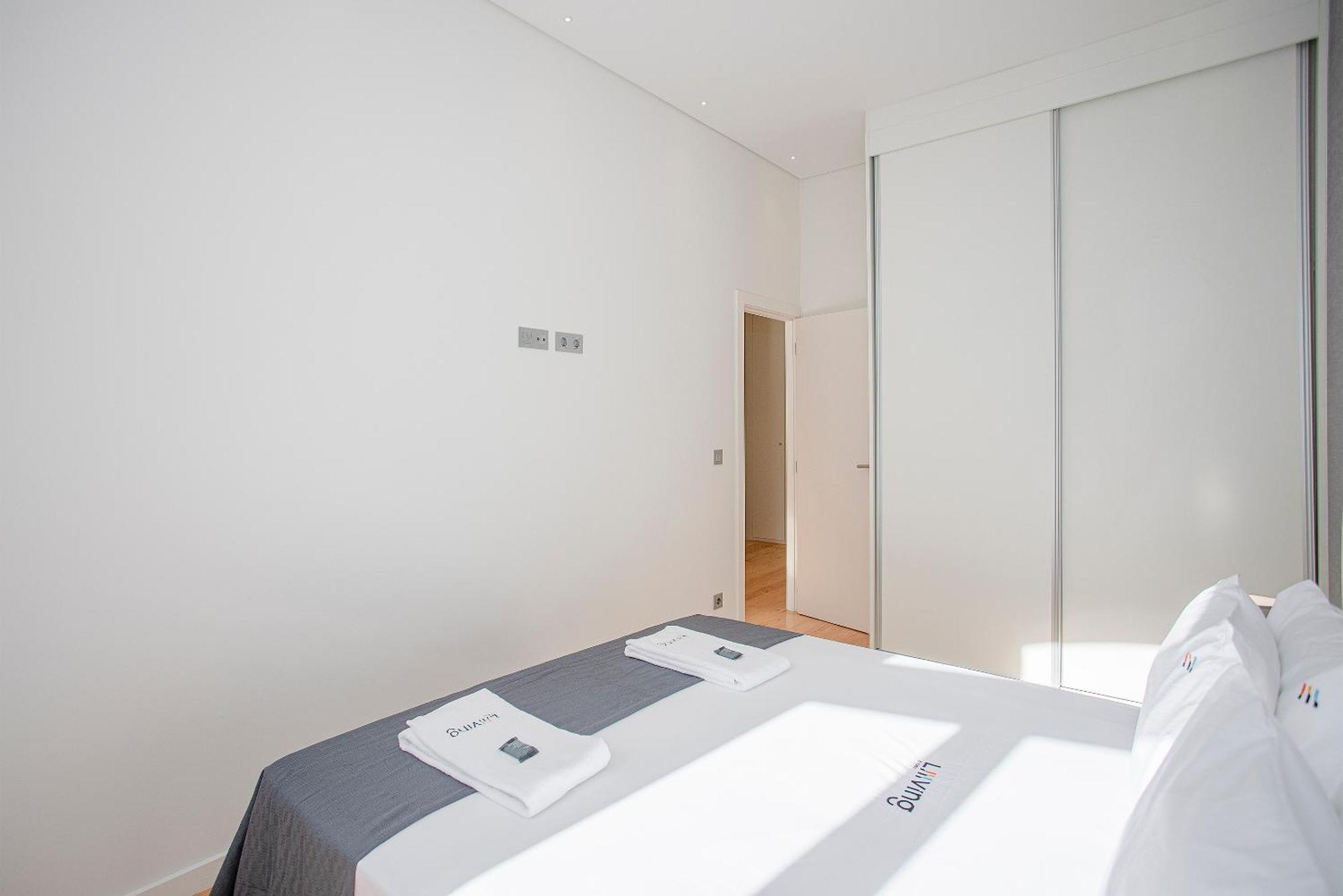 Liiiving In Porto-Mouzinho Residence Apartments Екстериор снимка
