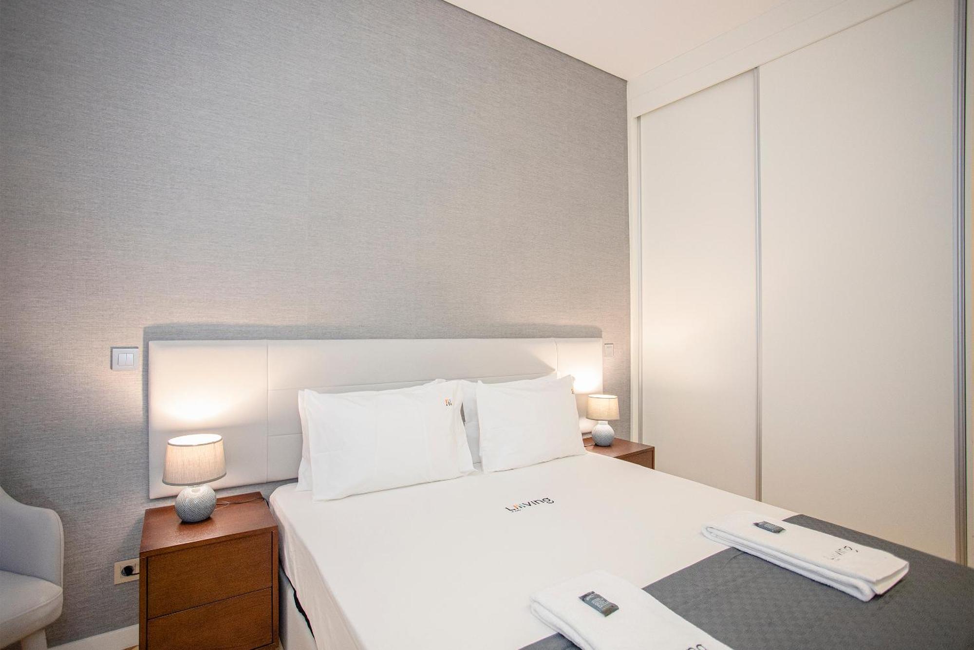Liiiving In Porto-Mouzinho Residence Apartments Екстериор снимка