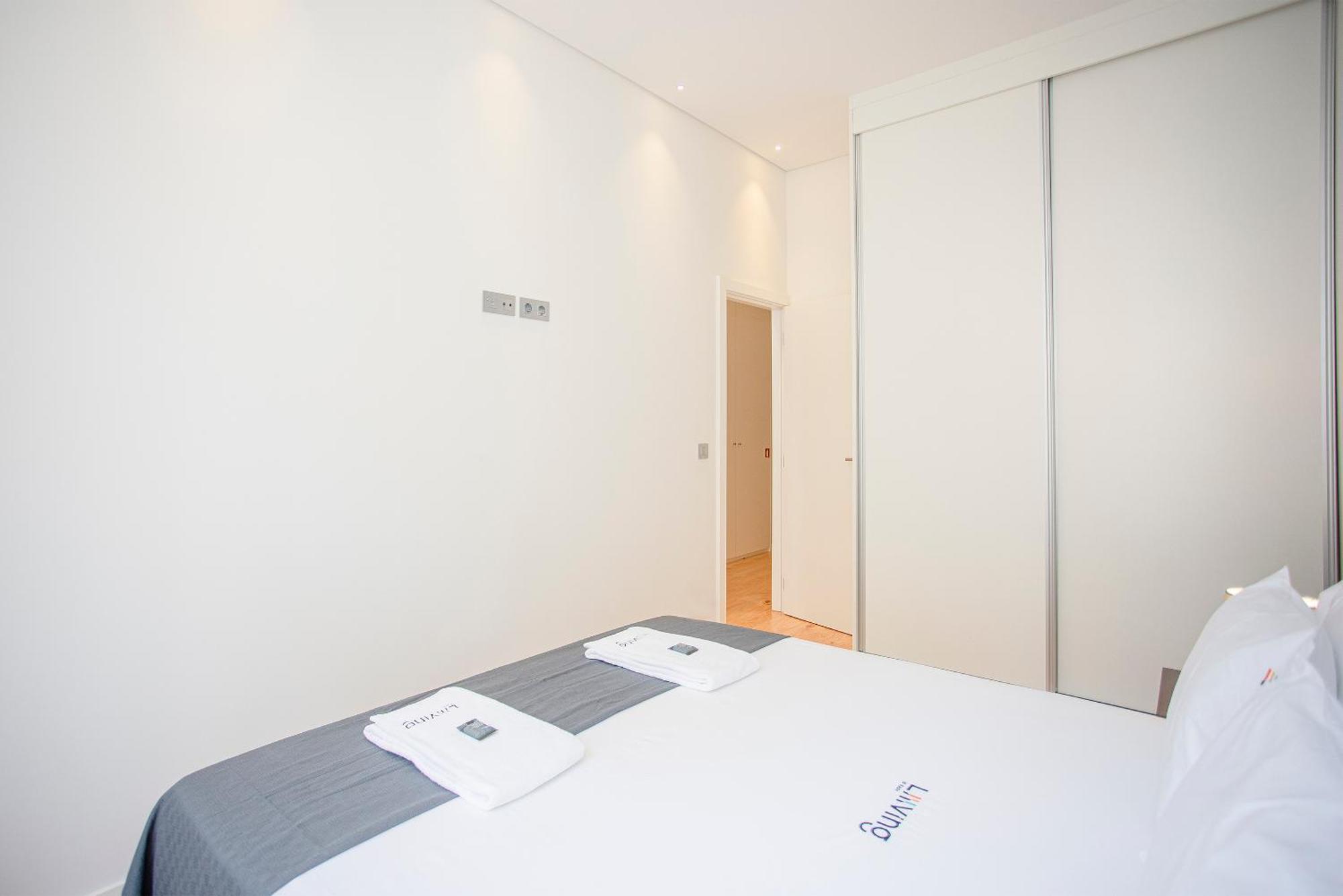 Liiiving In Porto-Mouzinho Residence Apartments Екстериор снимка
