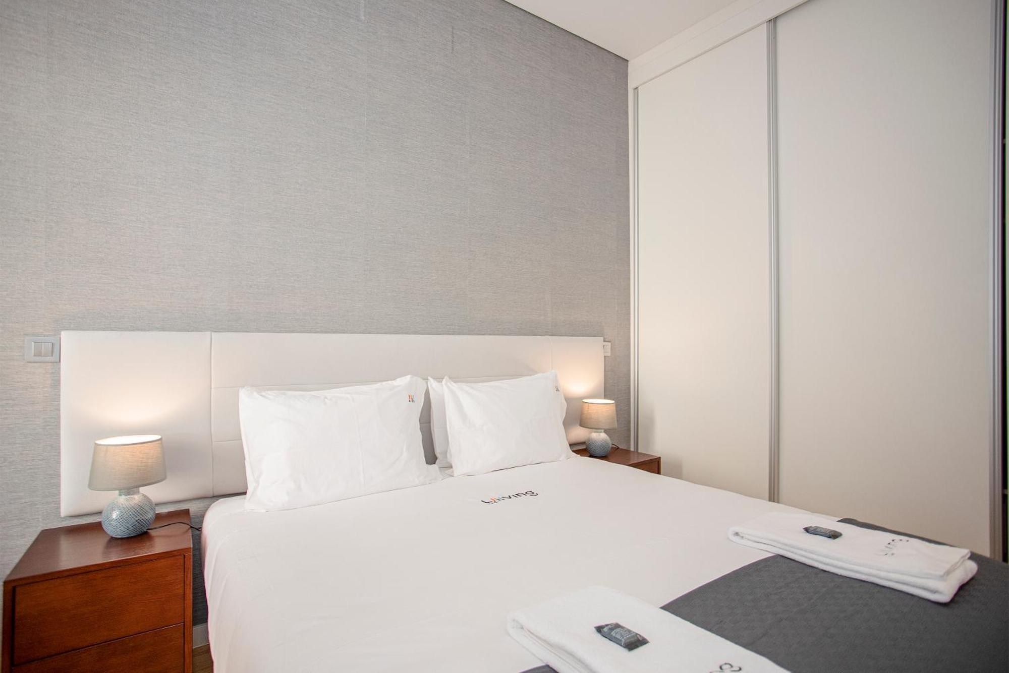 Liiiving In Porto-Mouzinho Residence Apartments Екстериор снимка
